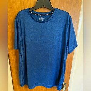 Mens blue Tek Gear short sleeve tee.